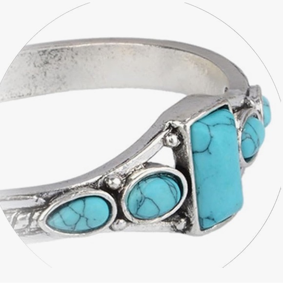 Vintage Style Bohemian Turquoise Carved Bracelet - Picture 5 of 5